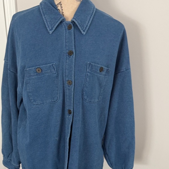 Madewell Blue Button-Up Denim Shirt size—L - Picture 5 of 14